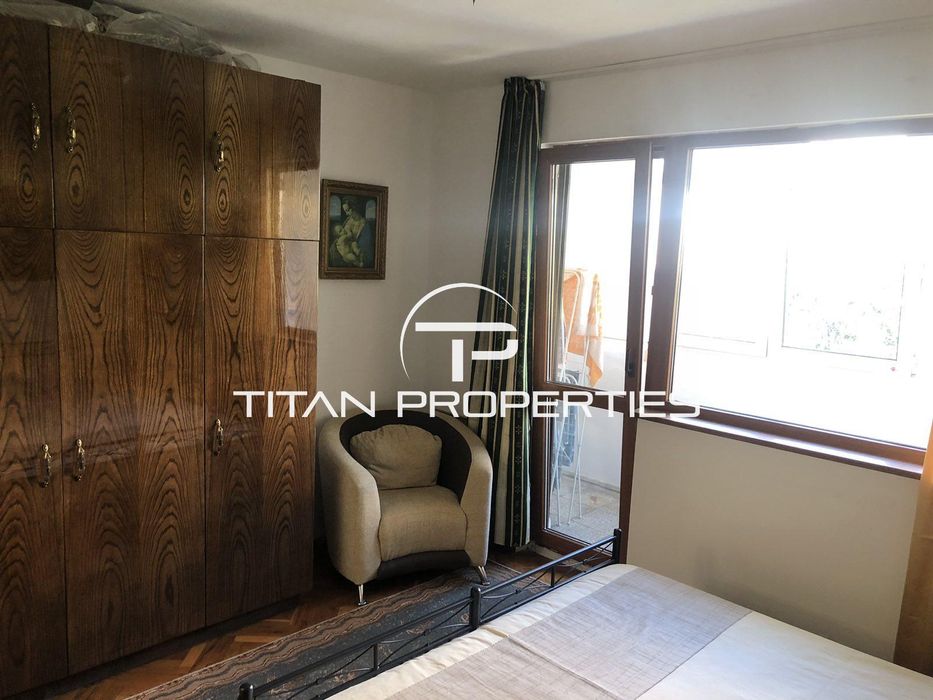 Дава се под наем Четиристаен апартамент в Бургас, Възраждане - 88 кв.м за 663 € - Снимка #1