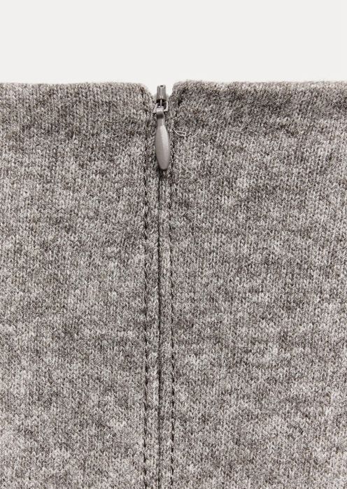 Продам платье Zara шерстяное
