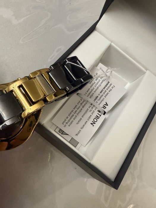 Женские часы Armitron