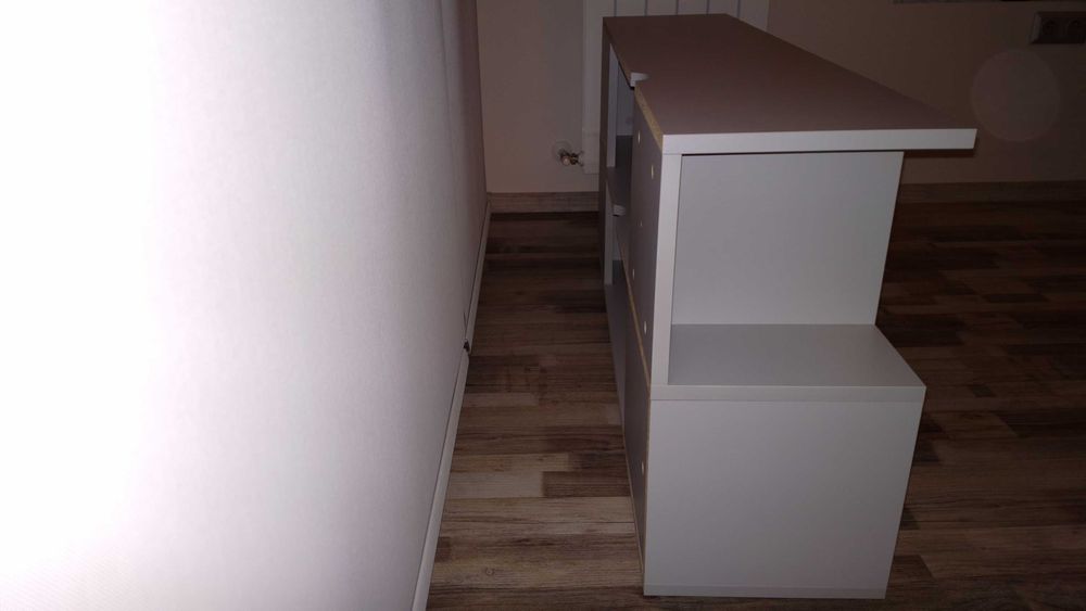 ТВ шкаф изработен по поръчка