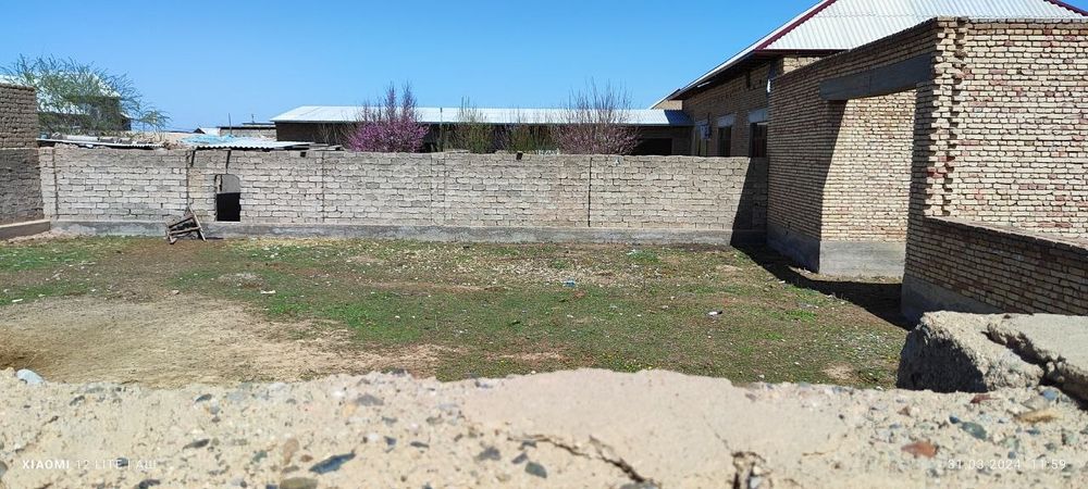 Курилиши тугалланмаган ер участкаси