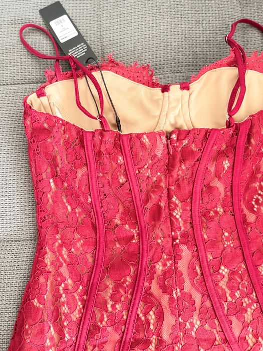 Fashion Nova рокли