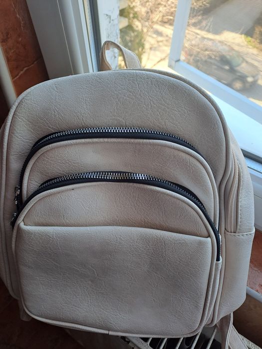 Vand rucsac nou damă.