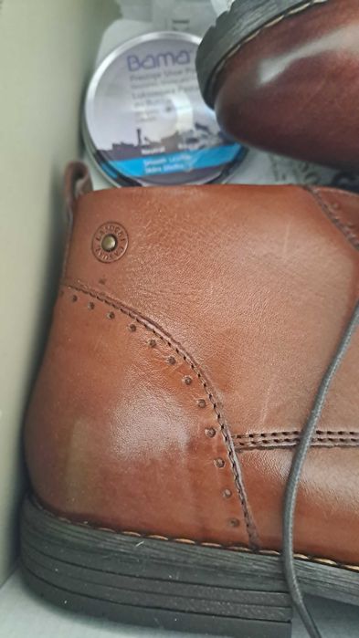 Pantofi barbati din piele noi