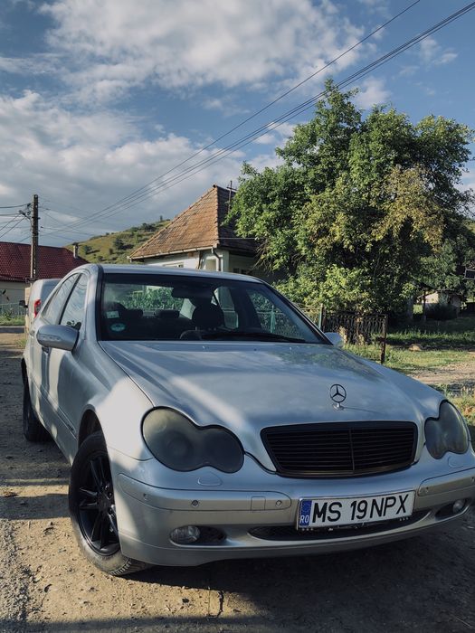 Vand /schimb mercedes w203 2.7 beniza