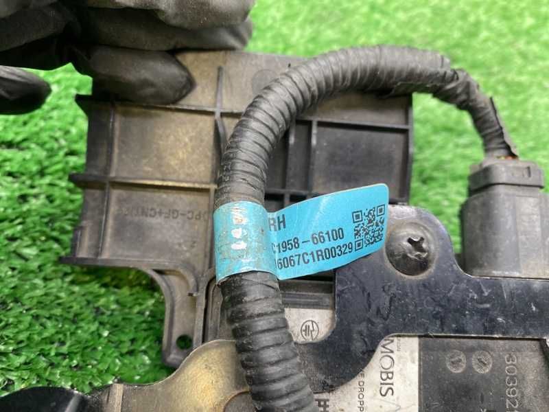 Датчик слепых зон Hyundai Sonata 7 (б/у)