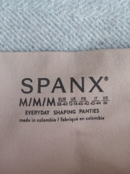 Spanx shaping panties