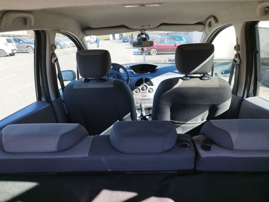 Masina Renault Modus