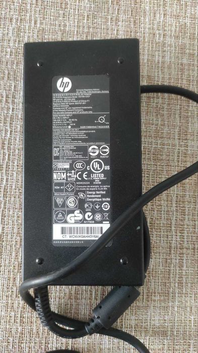 Адаптер HP 150W за геймърски лаптоп
