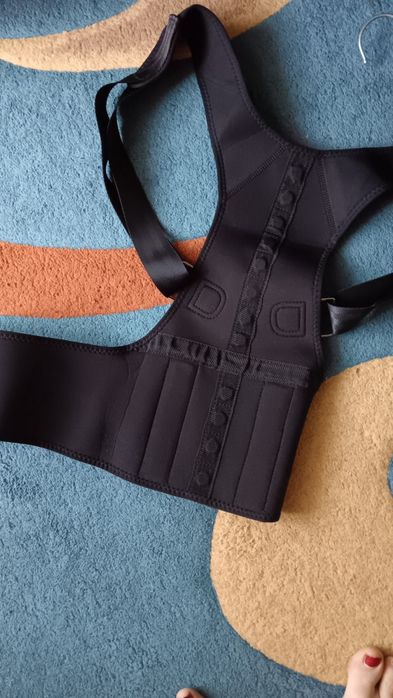 Vând corset pt spate