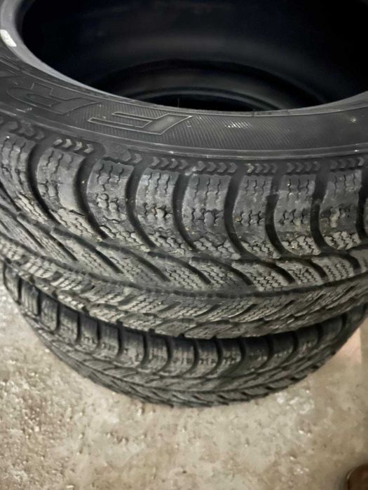 Гуми в добро състояние, размер 205 55 16