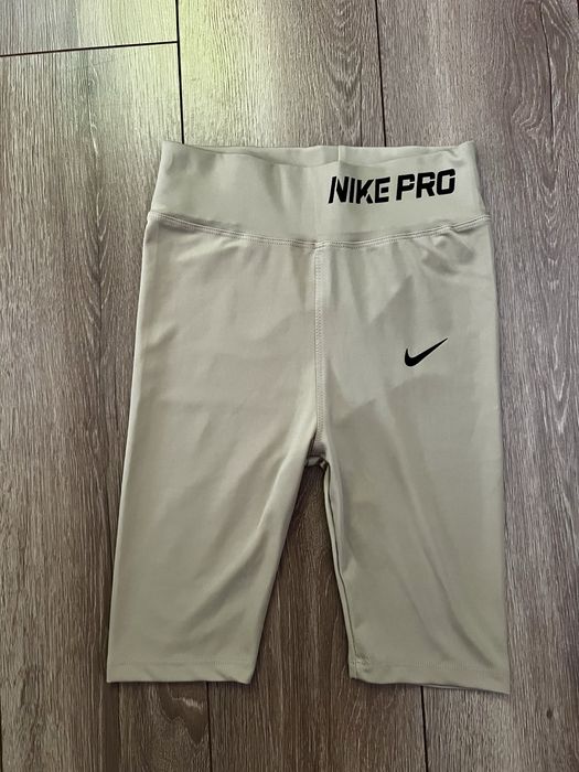 Къс клин “ Nike”
