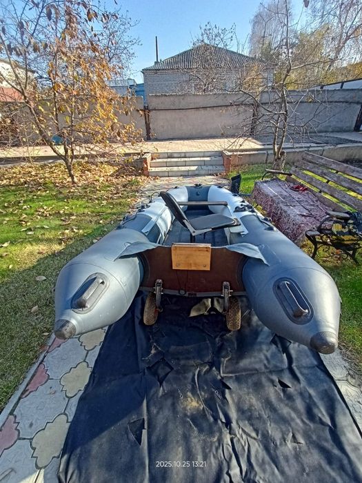 продам лодку Ривьеро 3200 СК