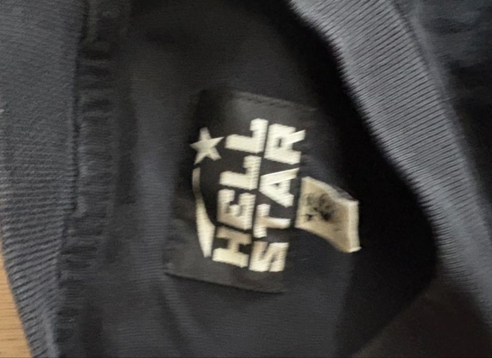 Tricou Hellstar.