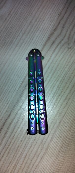 Продам тренировочную нож-бабочку