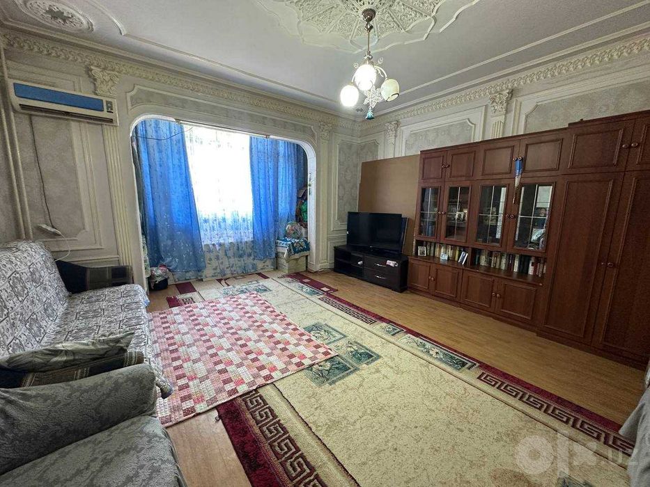 Паркентский м-в Риёзий 3/2/9 Французская планировка ,зал 5х5