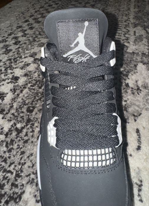 Jordan 4 White Thunder