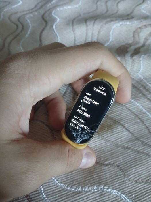Mi Band 8 часики
