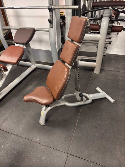 Фитнес уред Technogym Adjustable Bench Element+ Хоризонтална лежанка