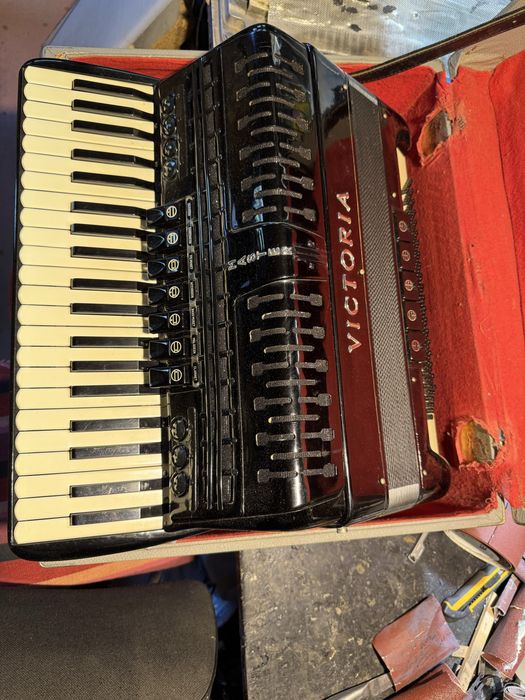 Acordeon Victoria dublu ax