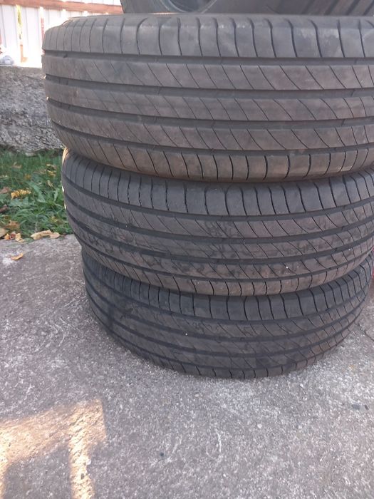 Vind 4 cauciucuri Michelin