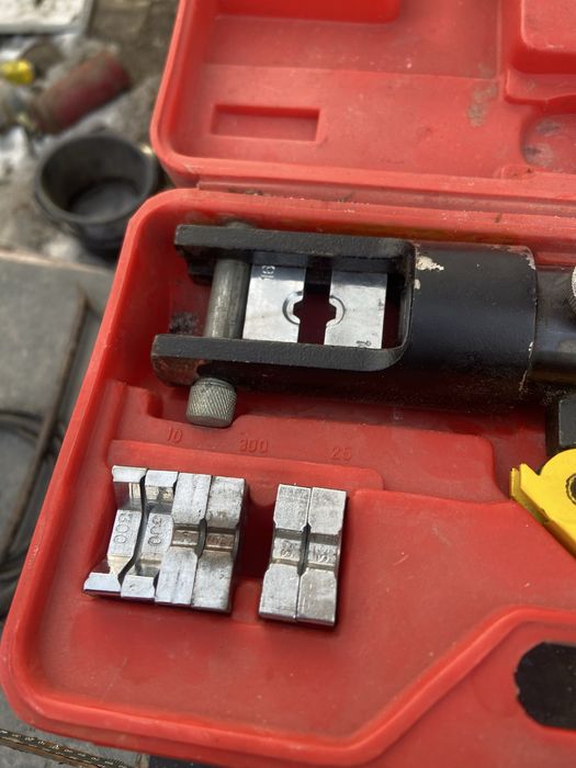 продам гидровлическии кабельный пресс