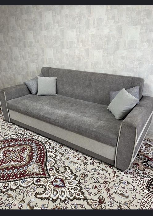 Б/У диван с 2мя большими полушками