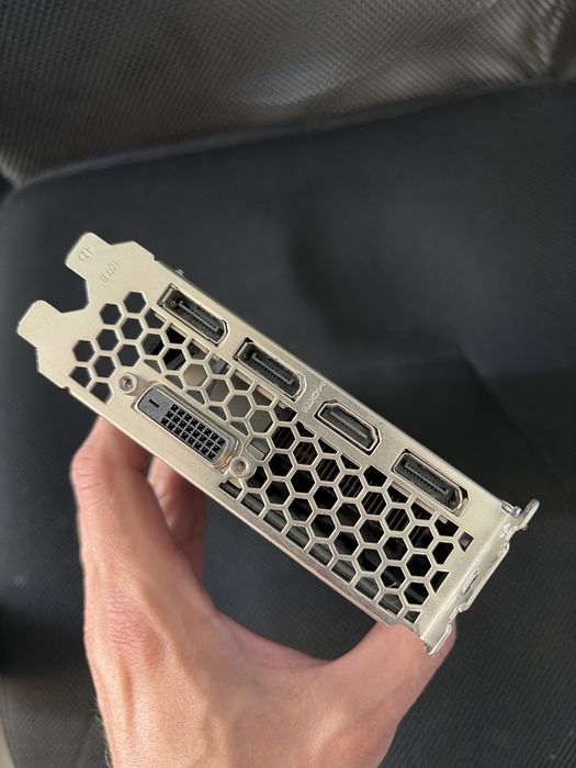 Nvidia Geforce GTX 1070 на 8GB
