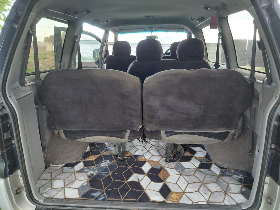 Продам митсубиси делика