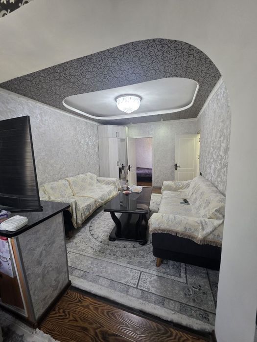 Продаётся 1в2/4/4 Юнусабад 18квл,кирпичный с евро ремонтом