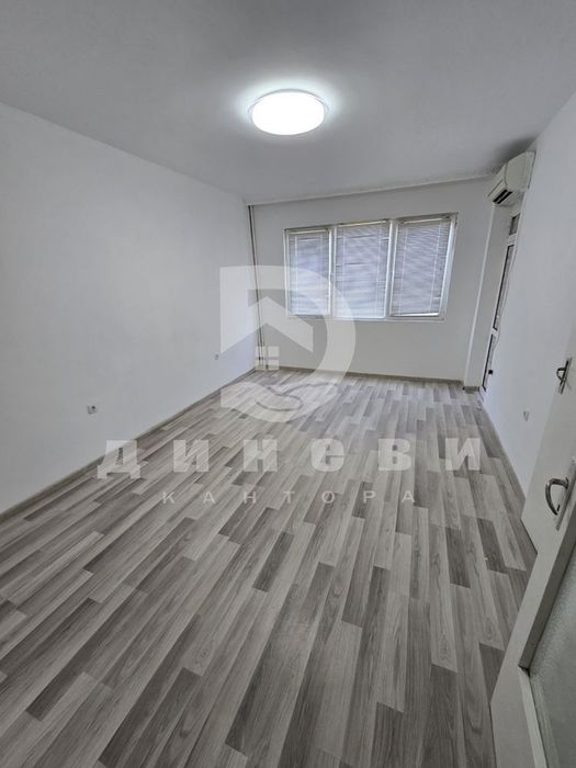 Продава боксониера в Три чучура север