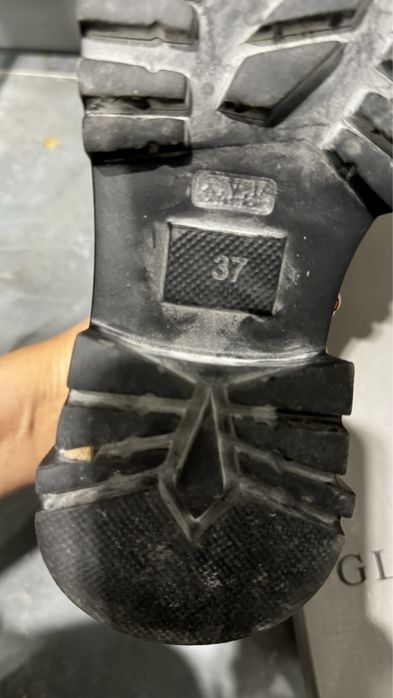 Лоферы кожанные продам