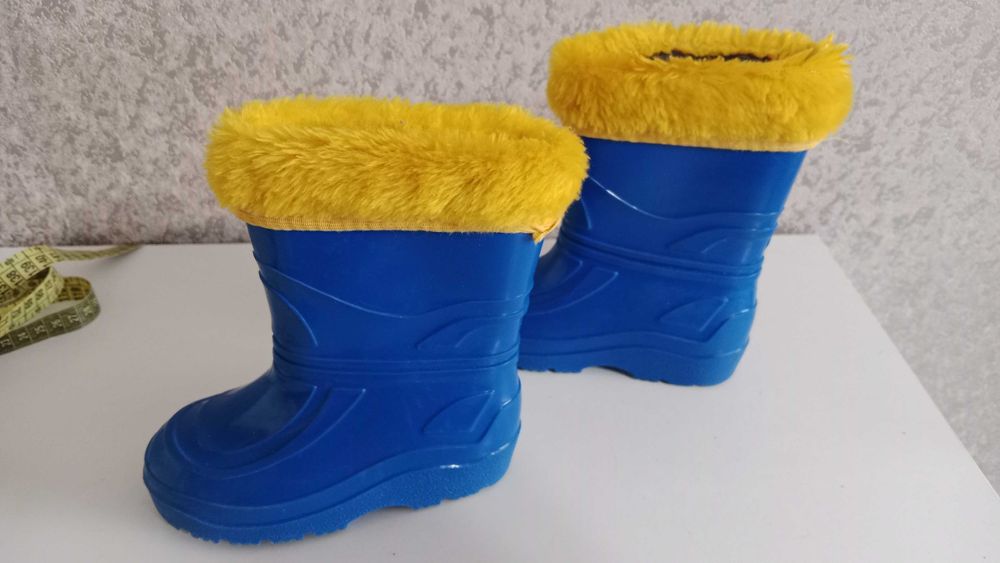 Продам сапоги резиновые детские
