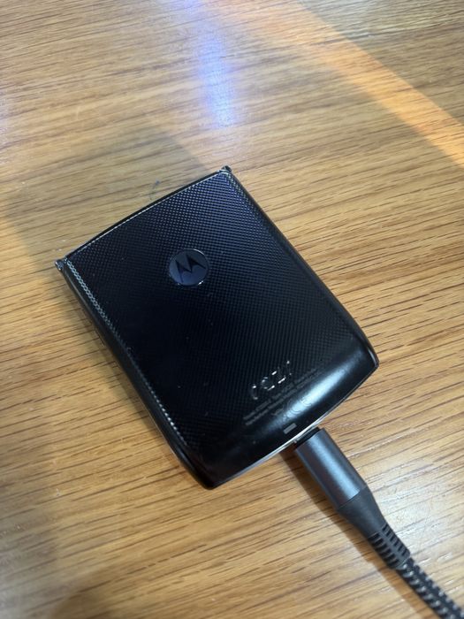 Motorolla Razr XT2000-2