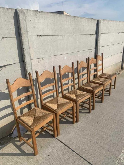 Set scaune din lemn masiv