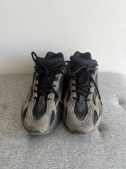Vand Yeezy 700 Gri