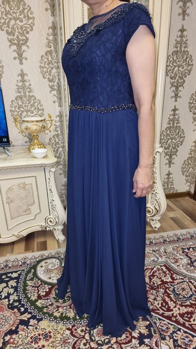 вечерные платье б/у  продается 50$