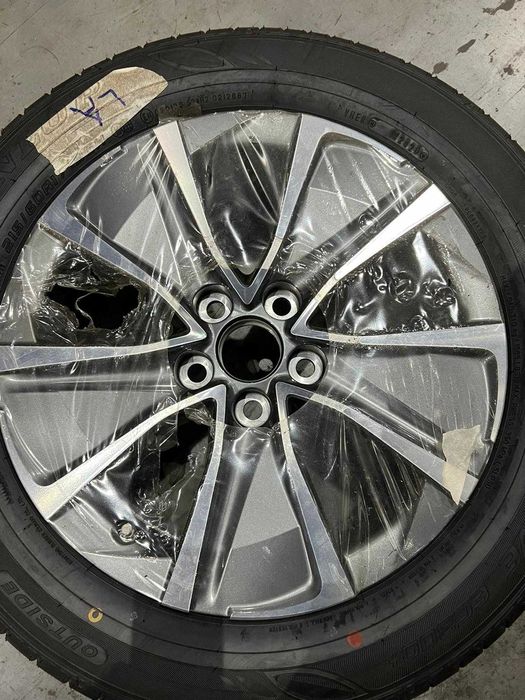 Jante noi LEXUS UX 17" originale anvelope vara 215 60 17 Continental