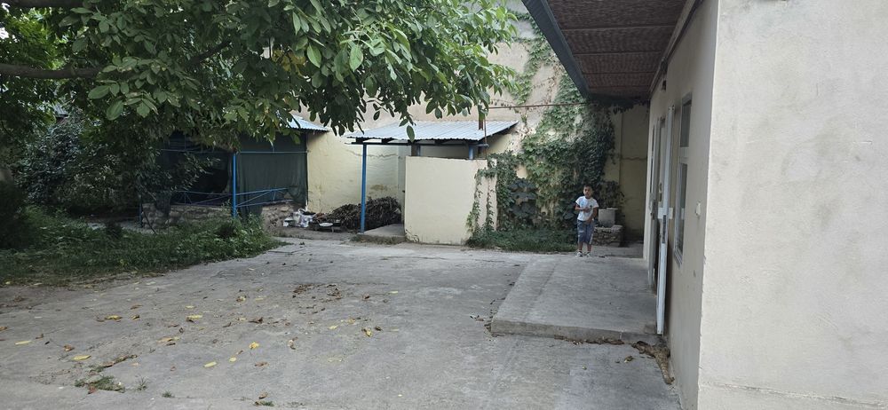 Продаётся дача на Чарваке