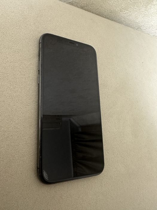 Продам Iphone 11 pro 64 gd