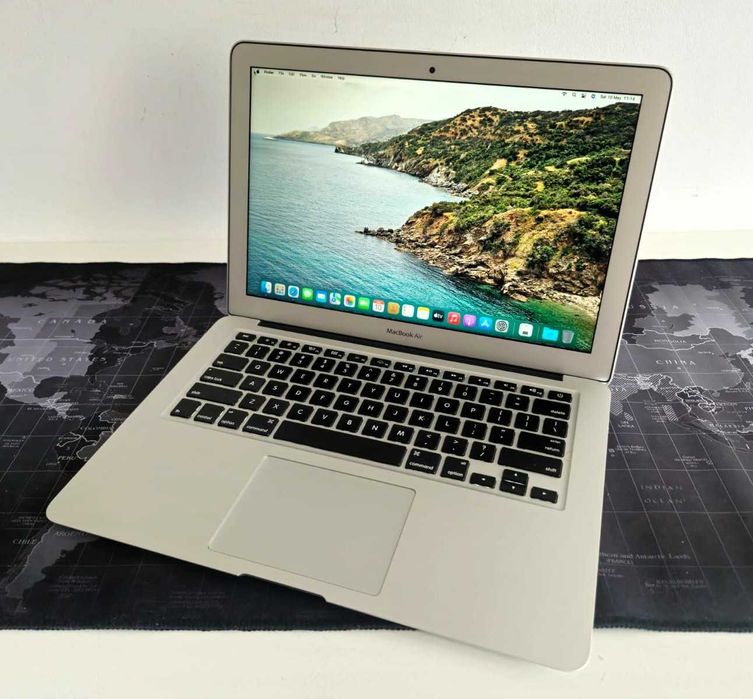MacBook Air 13” 2017 – 150 cicluri, impecabil! Subțire, Fiabil,