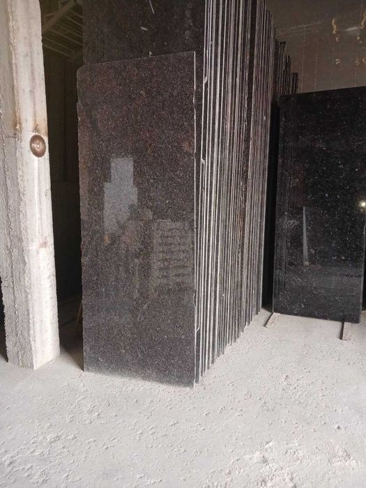 Honey brown granit fasad ishlari uchun tabiy tosh slyab katta olchamda