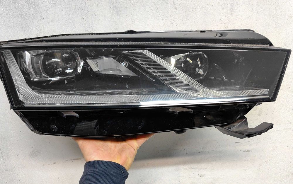 Оригинален фар  Шкода Октавия   Skoda Octavia Full Led