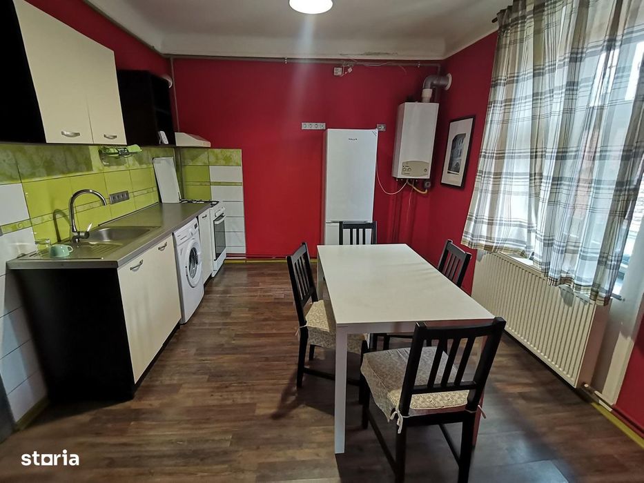 INCHIRIEZ apartament 2 camere la casa,renovat,zona Orasul de Jos