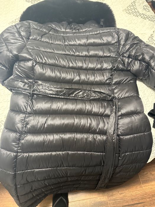 Дамско яке с качулка, ново купено от румънски сайт размер М по етикет.