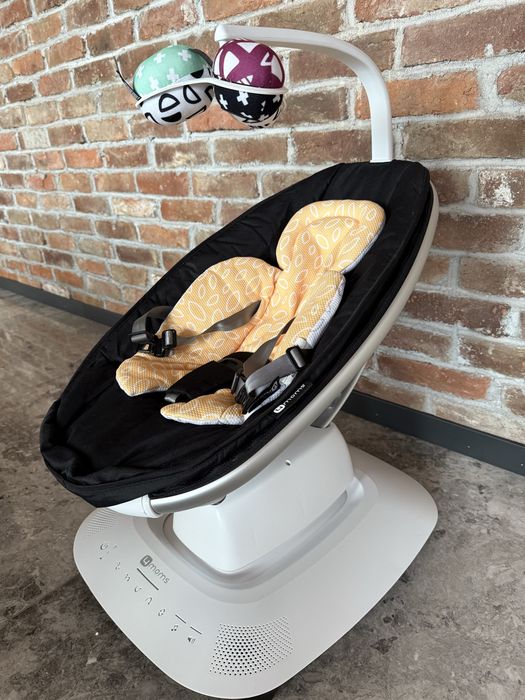 Бебешка люлка 4 Moms mamaRoo 5 + подложка за новородено