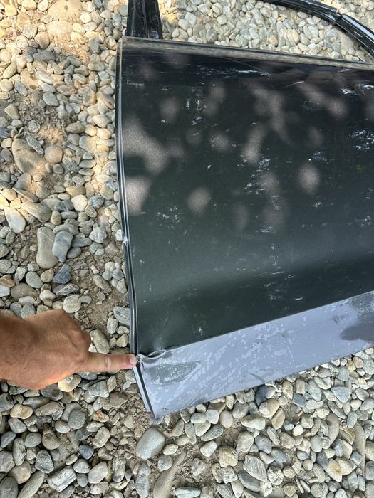 Ușă stânga spate audi a4.b9.