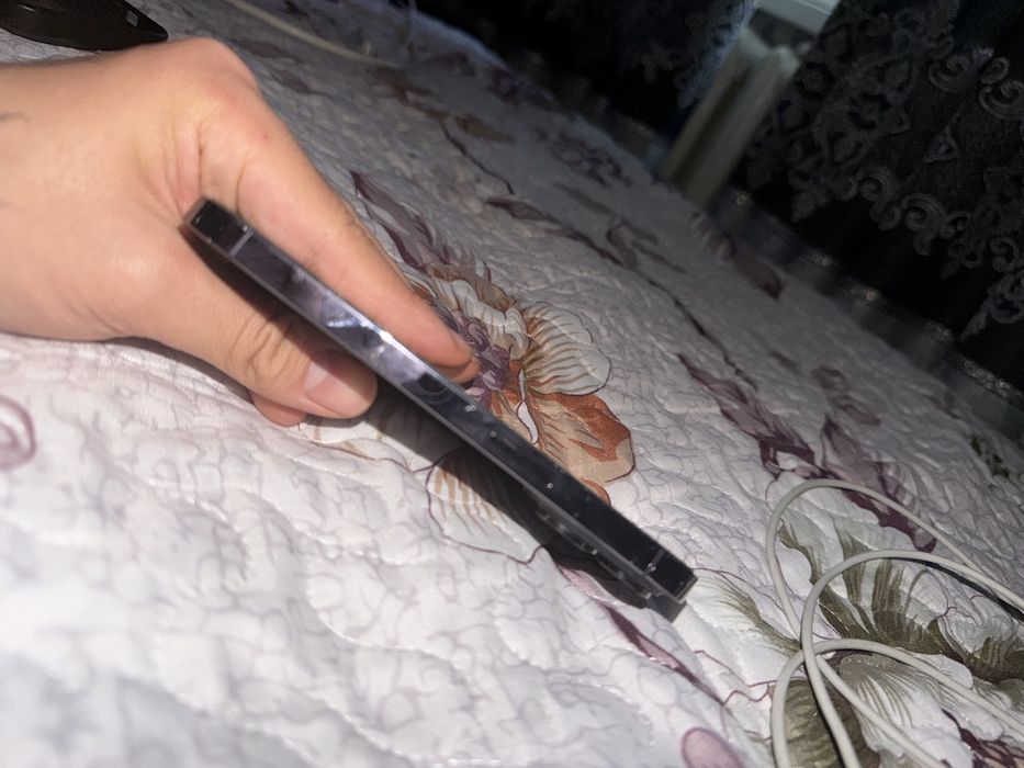 Iphone 14 pro (битый)