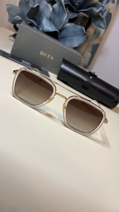 Dita Flight 006 ochelati de soare noi