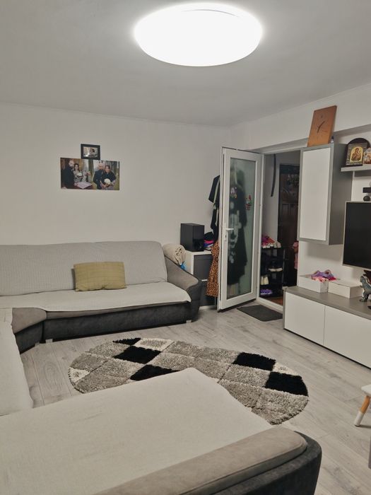Apartament 2 camere, decomandat